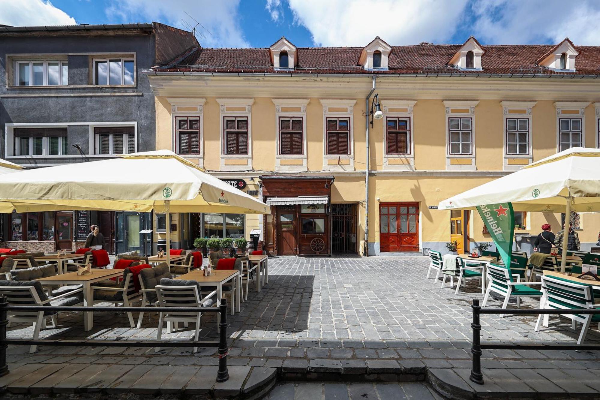 Hirscher Apartments Braşov Rum bild