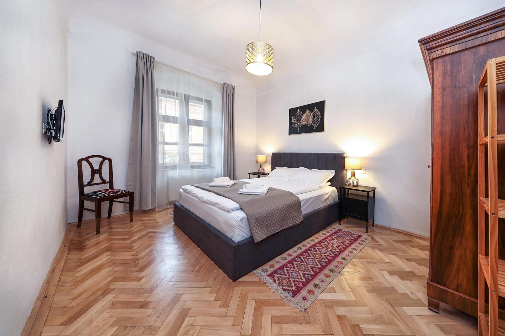 Hirscher Apartments Braşov Rum bild