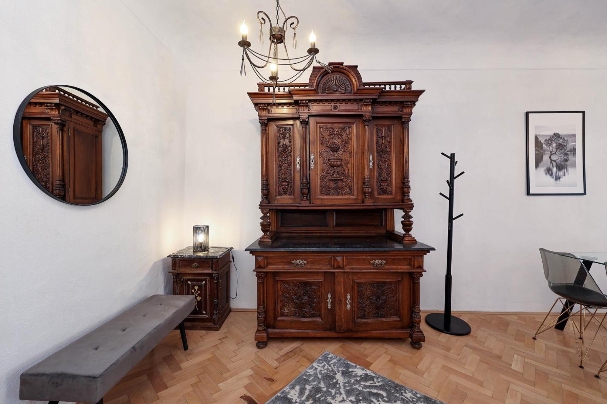 Hirscher Apartments Braşov Rum bild