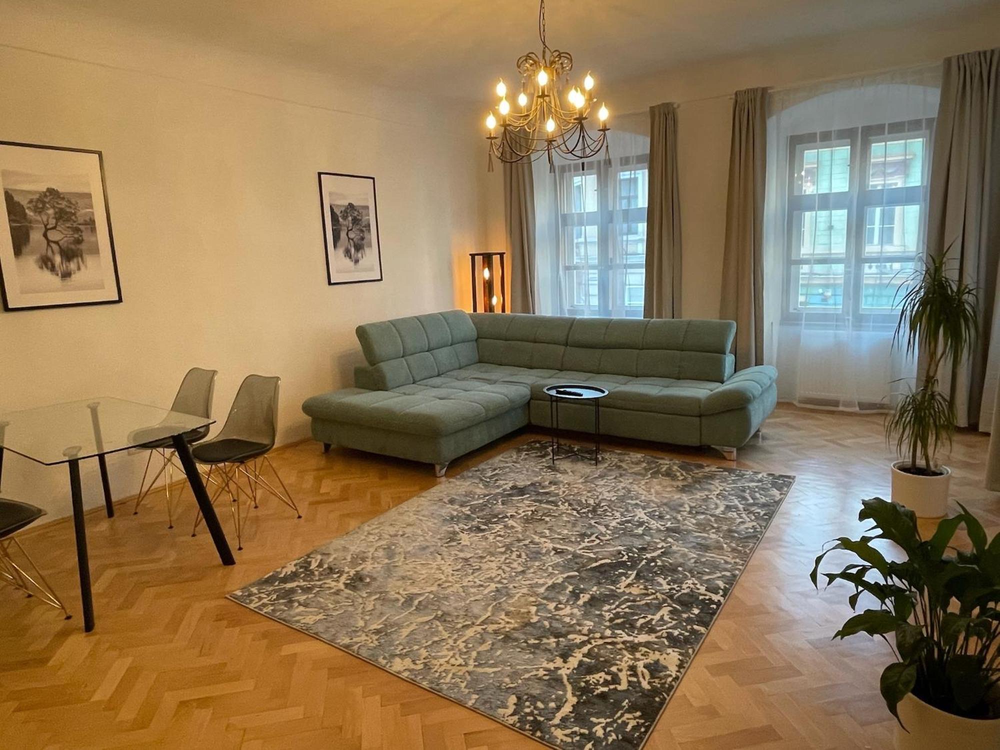 Hirscher Apartments Braşov Rum bild