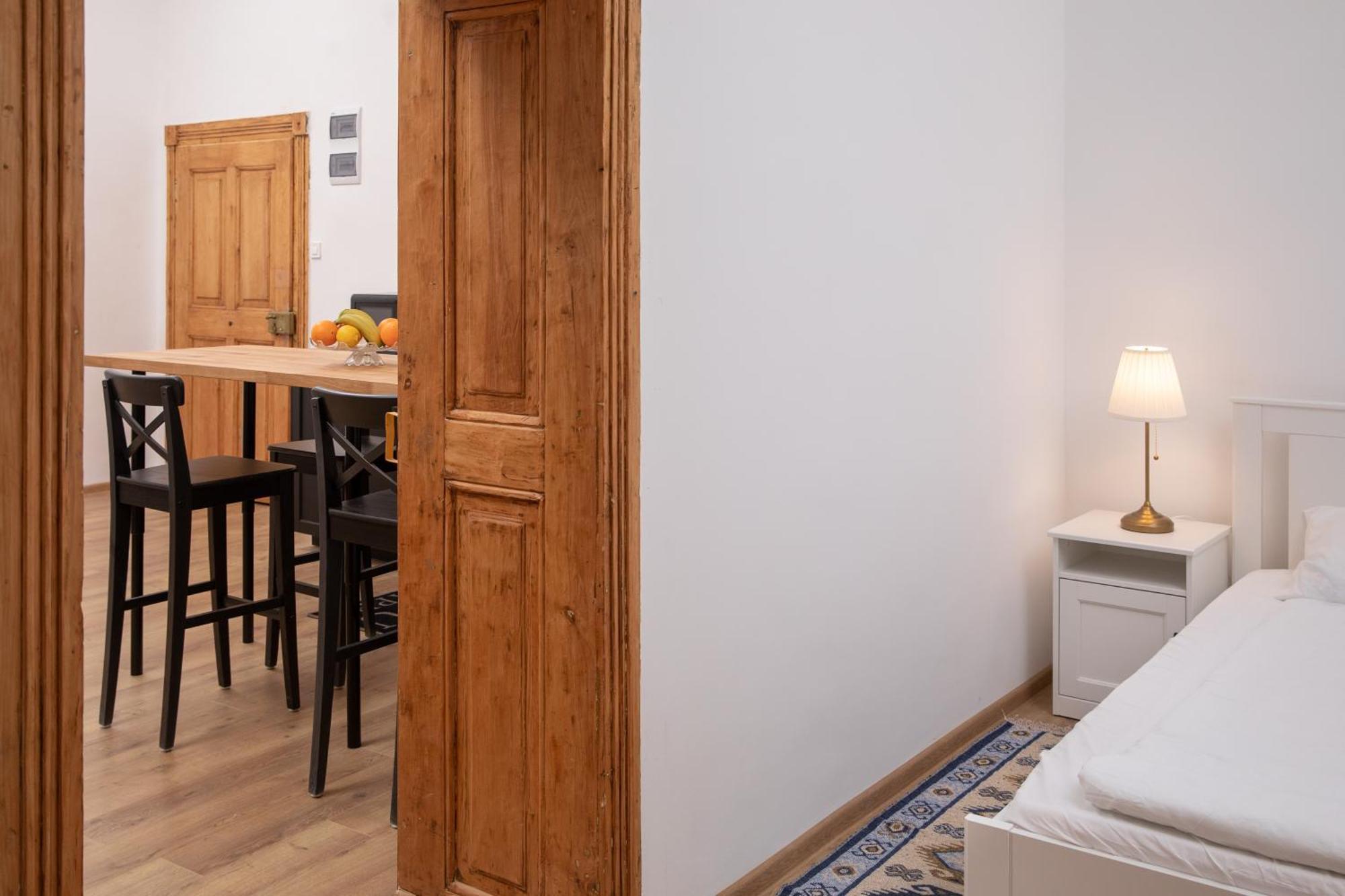 Hirscher Apartments Braşov Rum bild