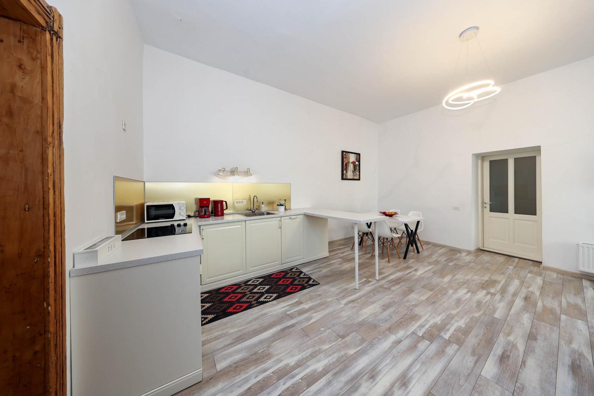Hirscher Apartments Braşov Rum bild