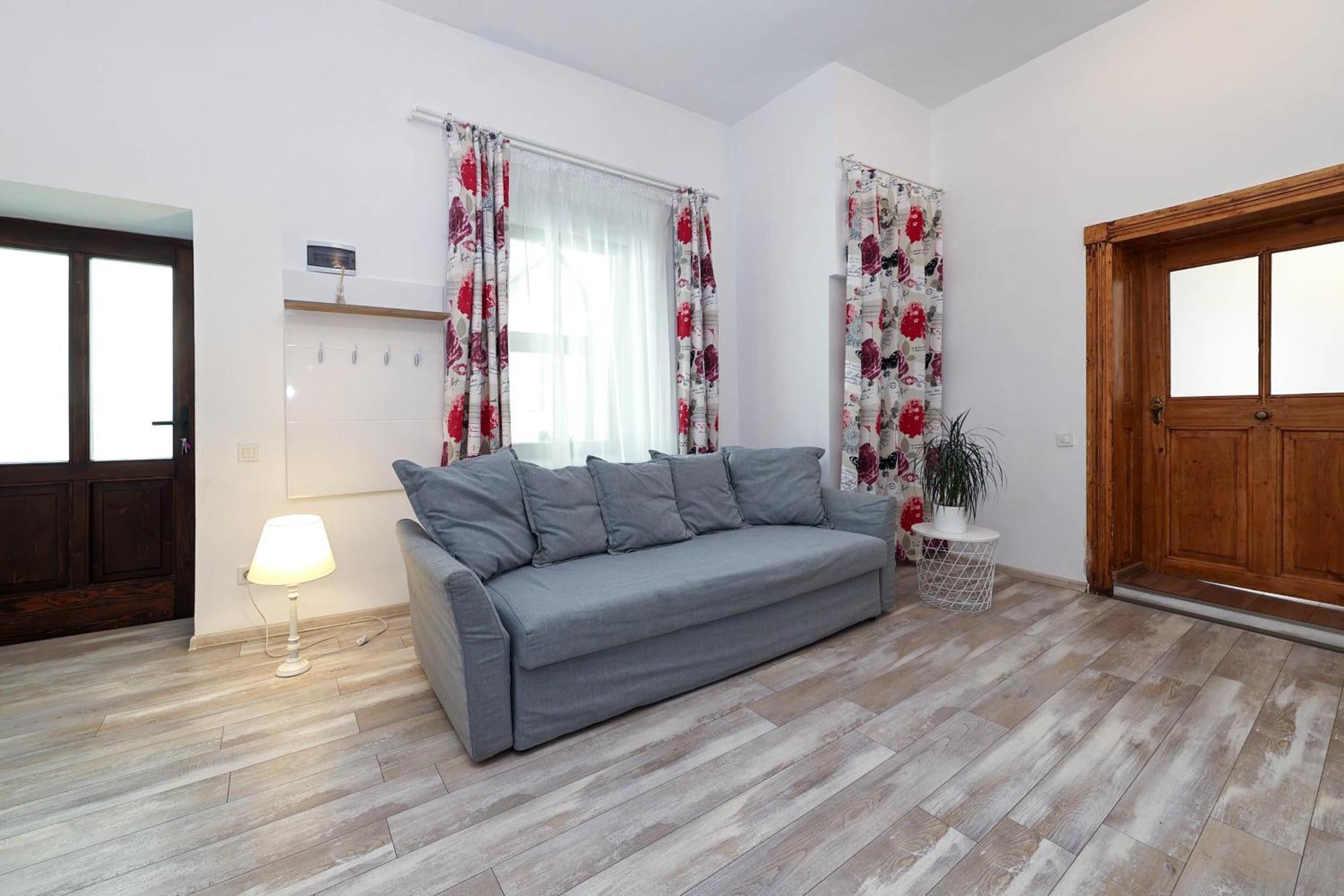 Hirscher Apartments Braşov Rum bild